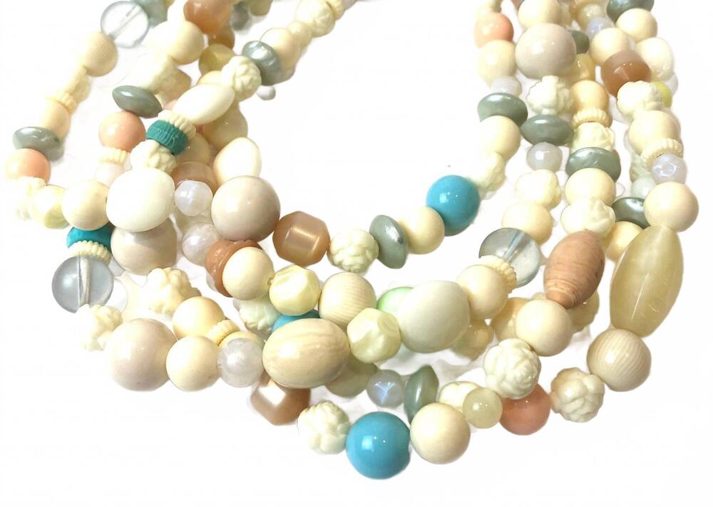 NEW LEETIE LOVENDALE women's boho apartment sylvie statement necklace in ivory